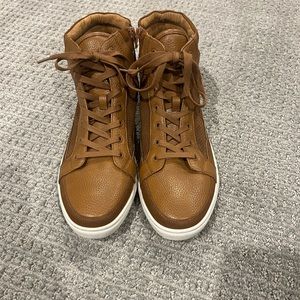 Kenneth Cole Men's High Top Sneakers - size 10 Cognac Faux L